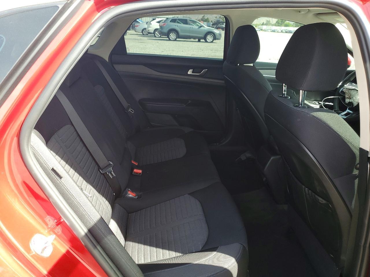 2025 KIA K5