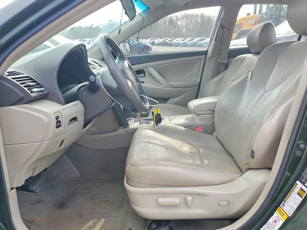 2011 TOYOTA CAMRY