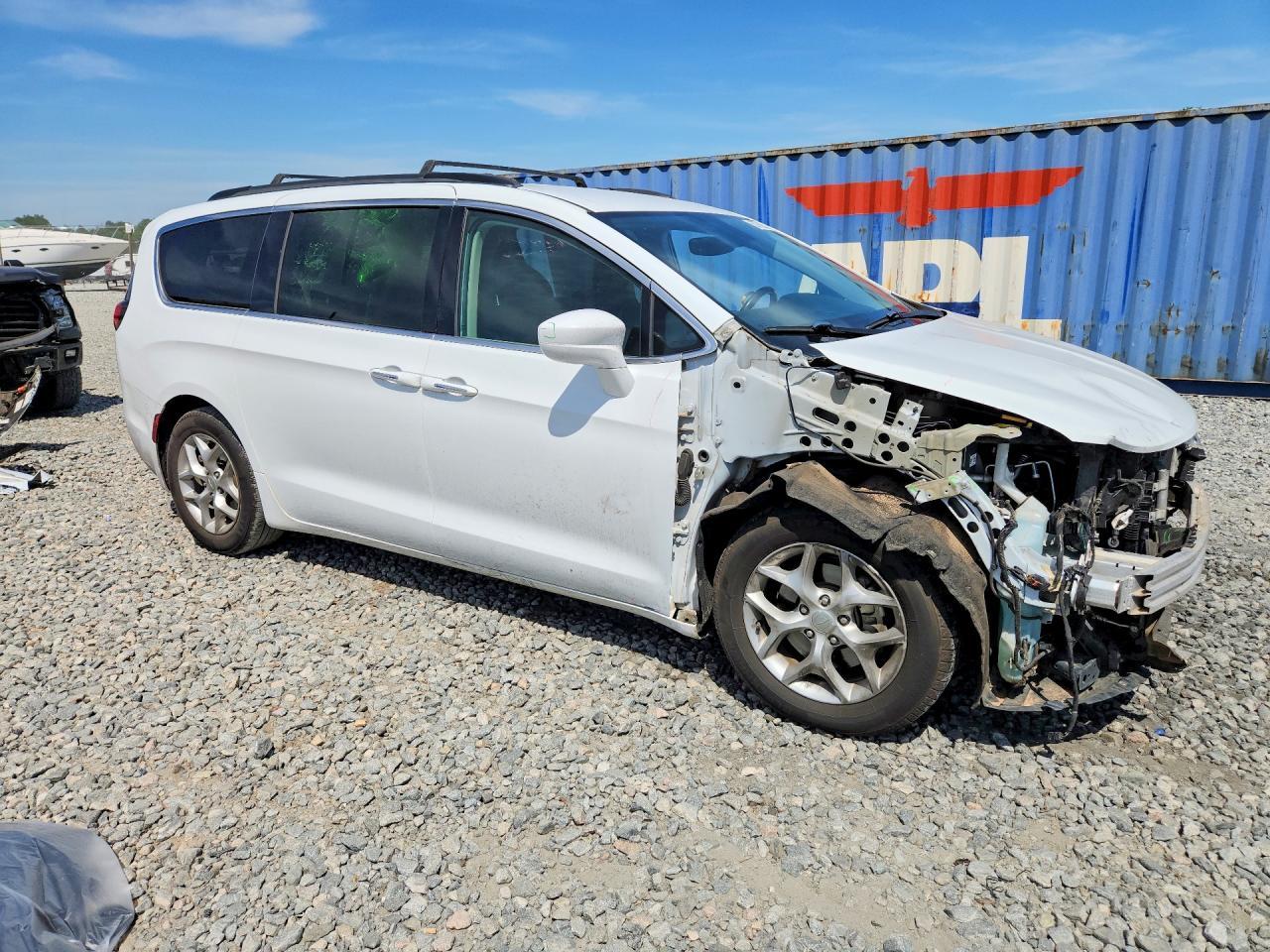 2019 CHRYSLER Pacifica