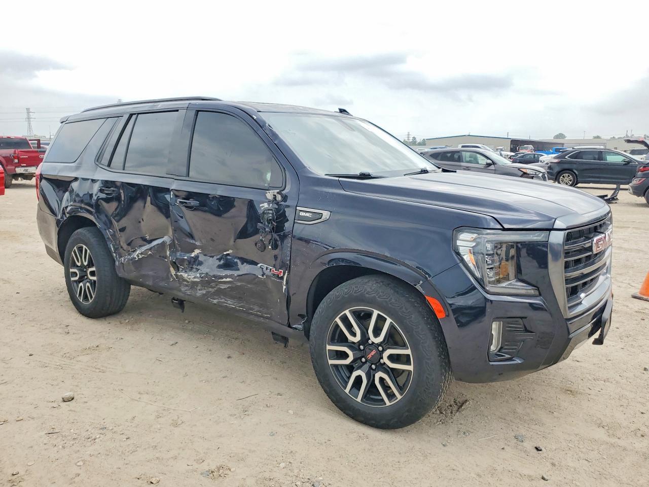 2023 GMC Yukon