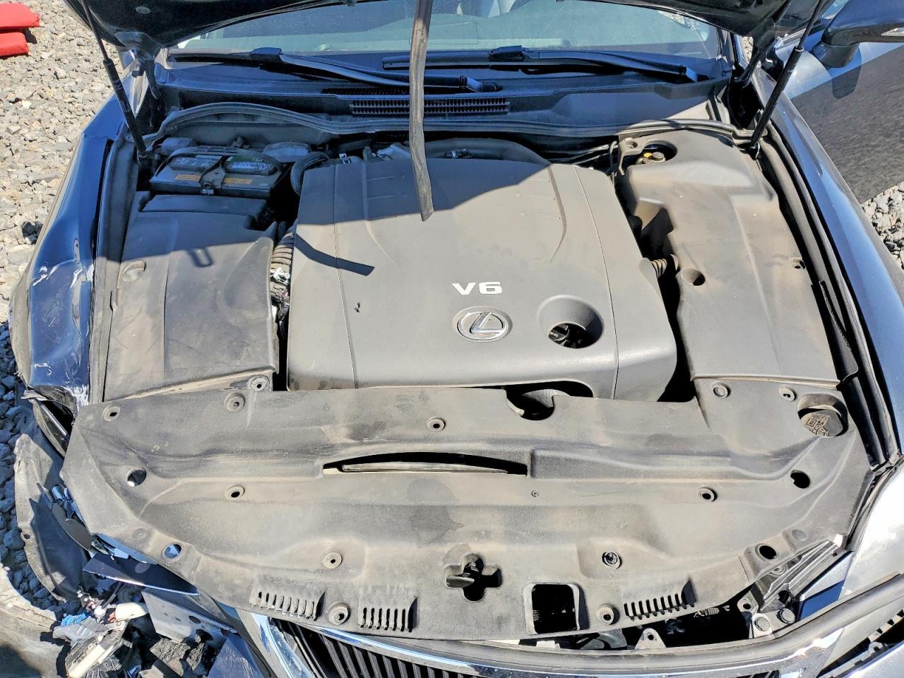 2011 LEXUS IS 250