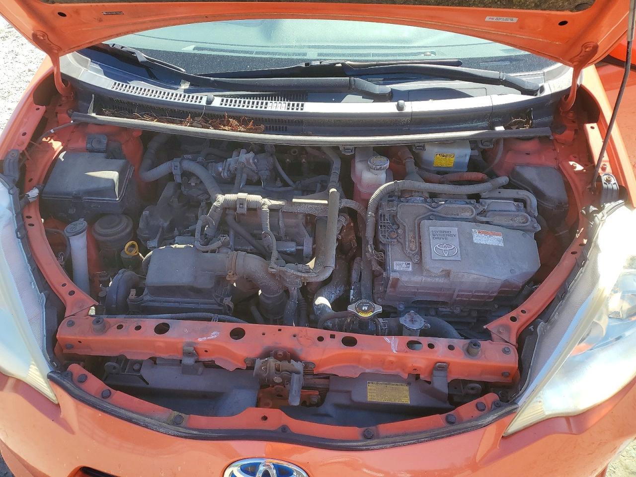 2012 TOYOTA Prius c