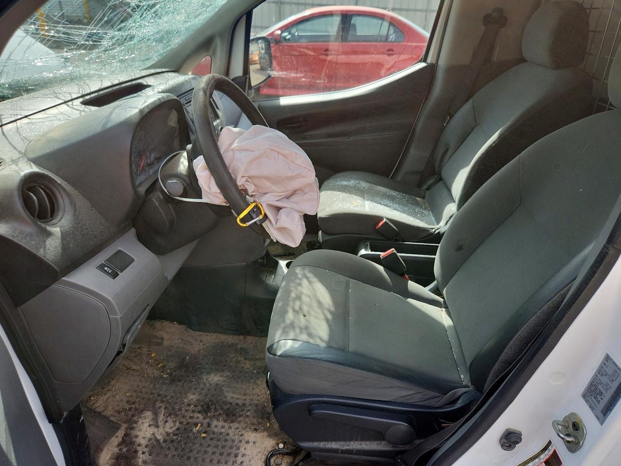 2017 NISSAN NV 200