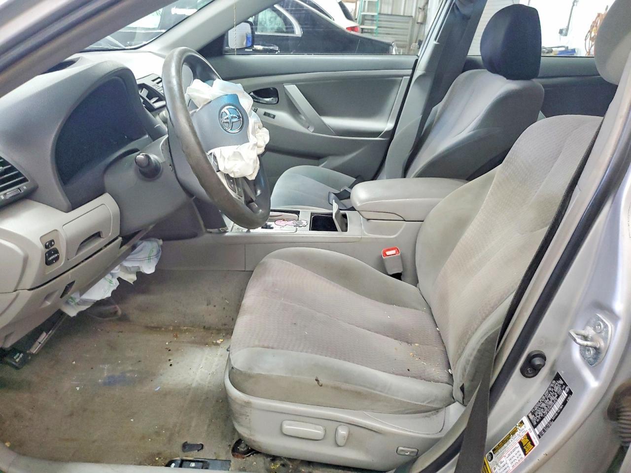 2010 TOYOTA CAMRY