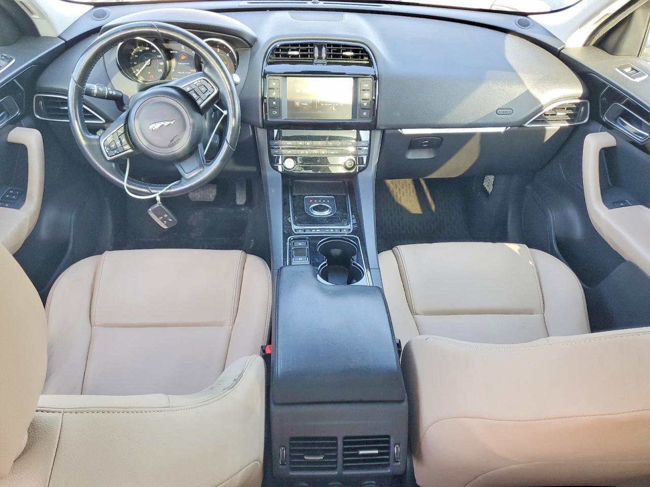 2017 JAGUAR F-Pace