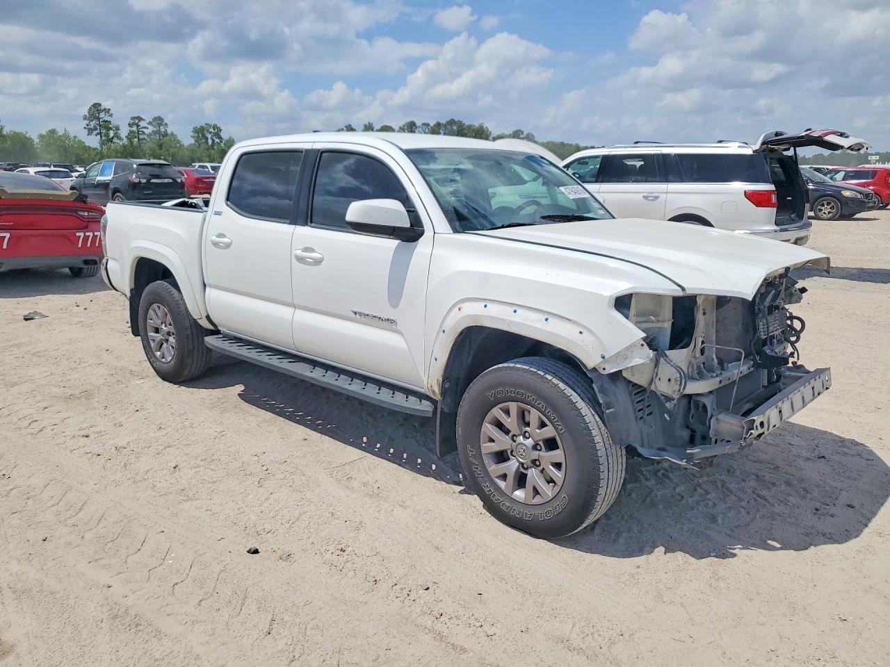 2017 TOYOTA TACOMA