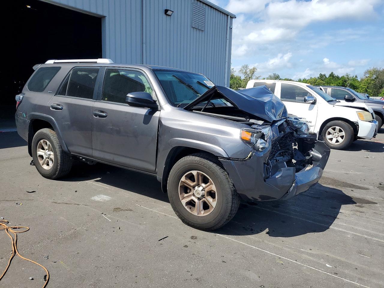 2017 TOYOTA 4Runner