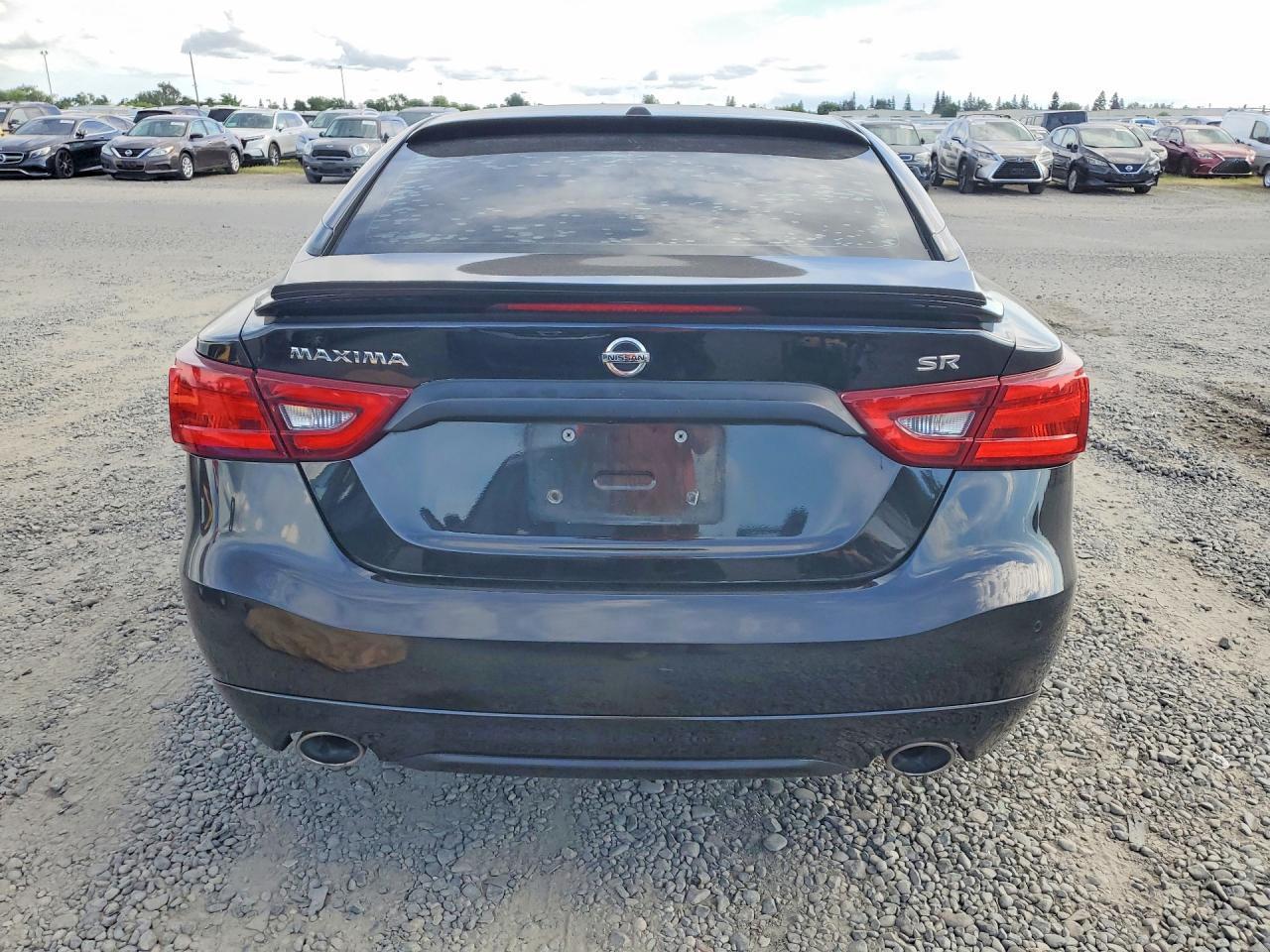 2017 NISSAN Maxima