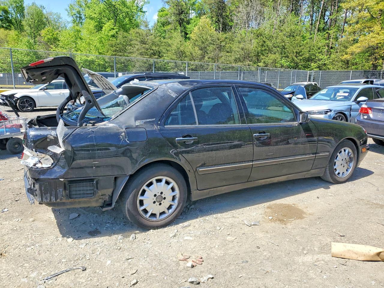 2002 MERCEDES-BENZ E-Class