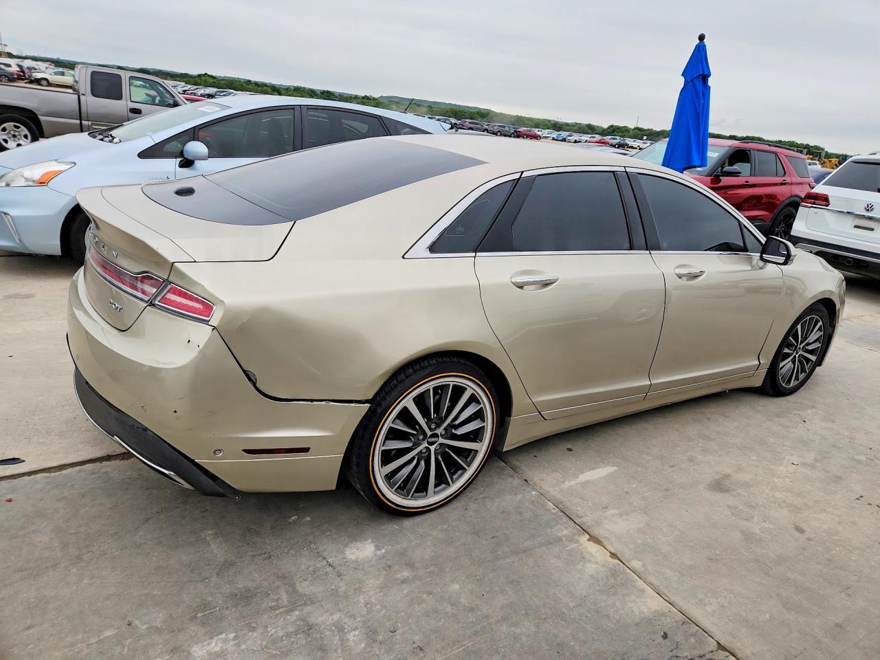 2017 LINCOLN MKZ