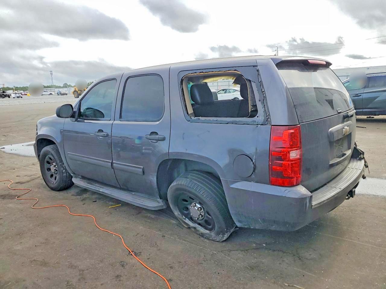 2011 CHEVROLET Tahoe
