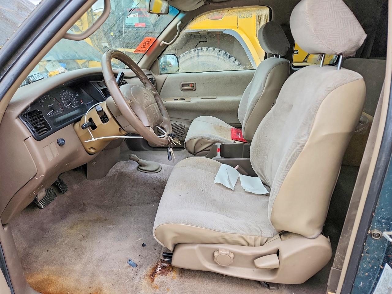 1998 TOYOTA T100