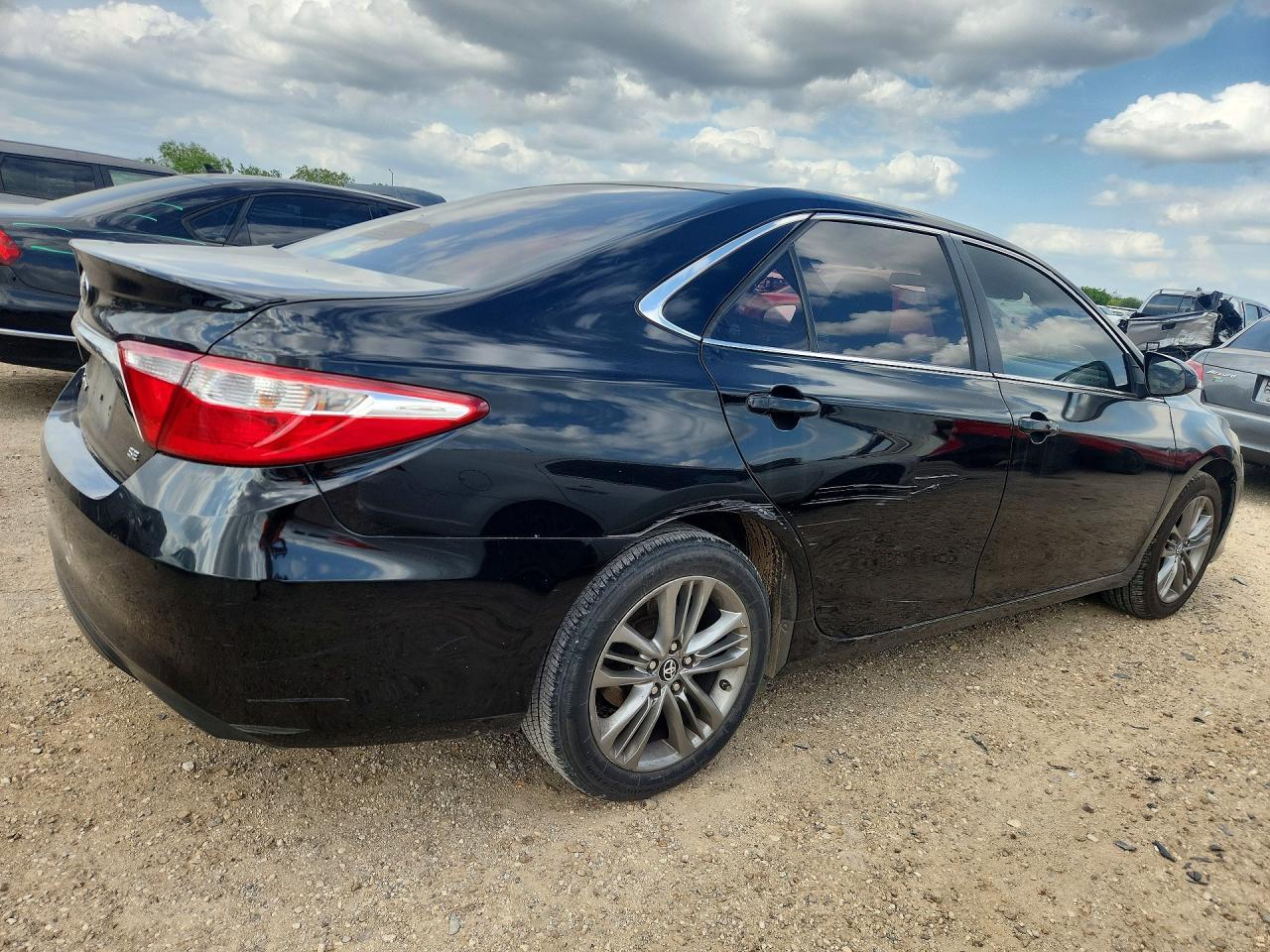 2017 TOYOTA CAMRY