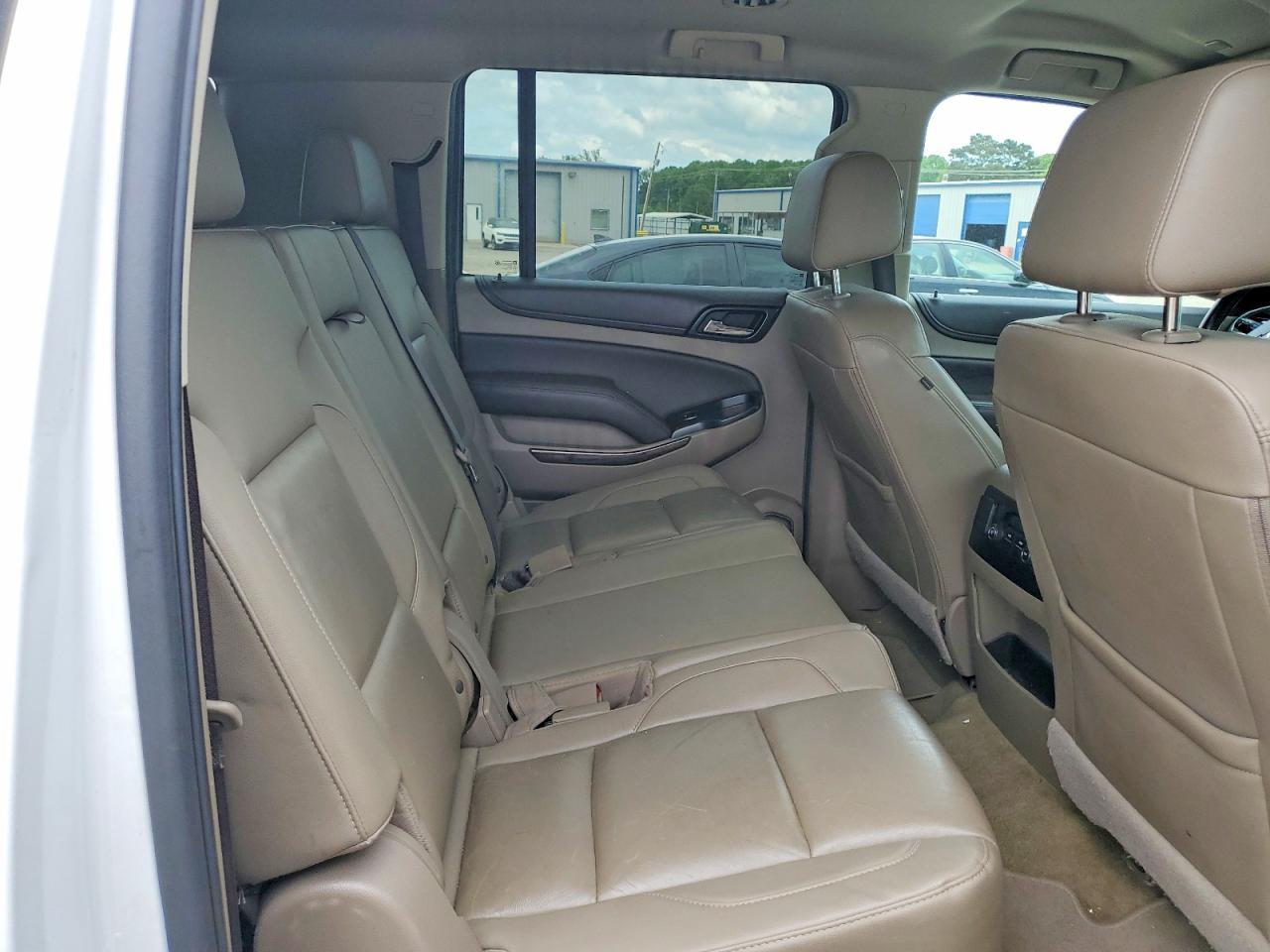 2018 CHEVROLET Suburban