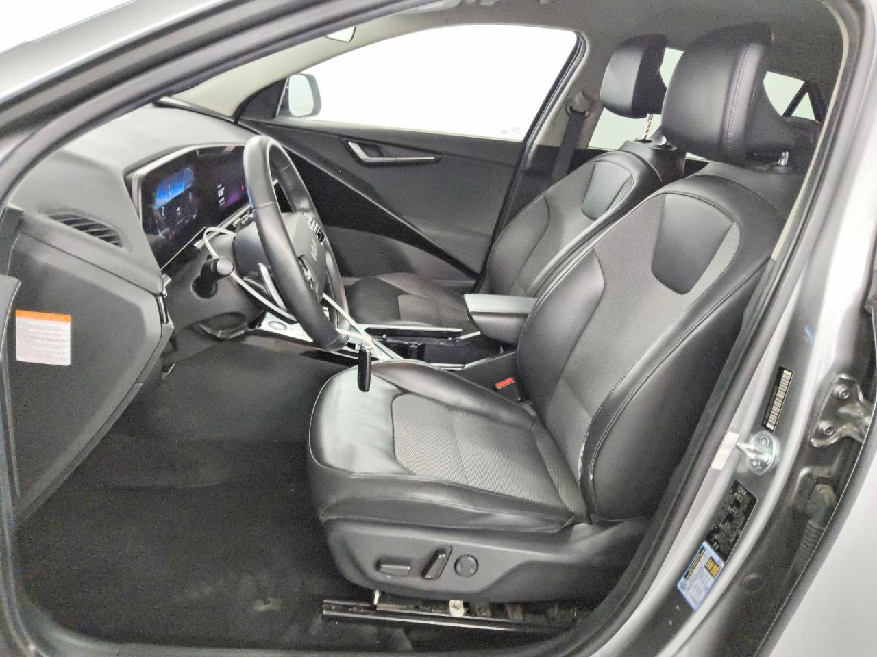 2023 KIA Niro