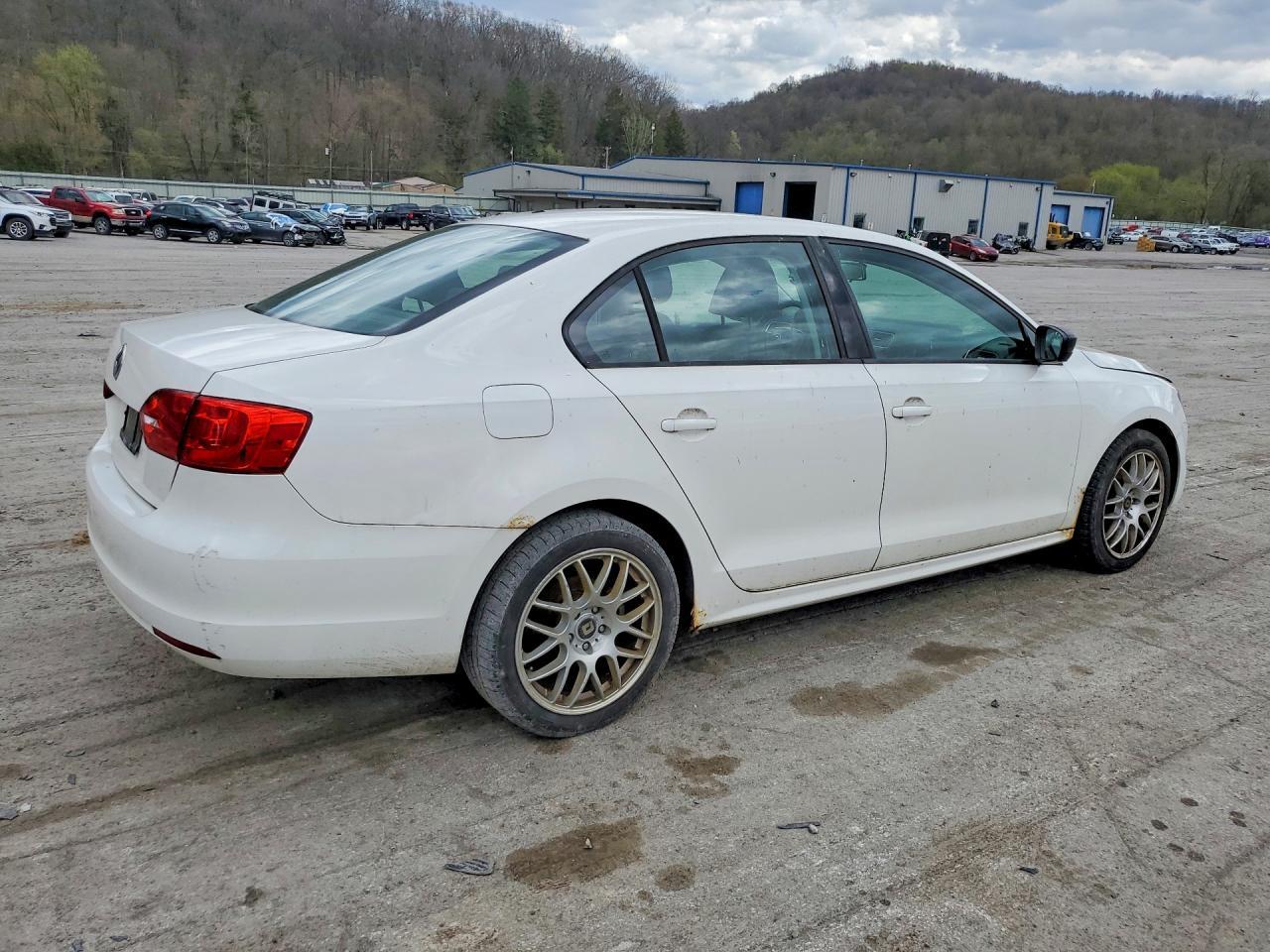2012 VOLKSWAGEN JETTA