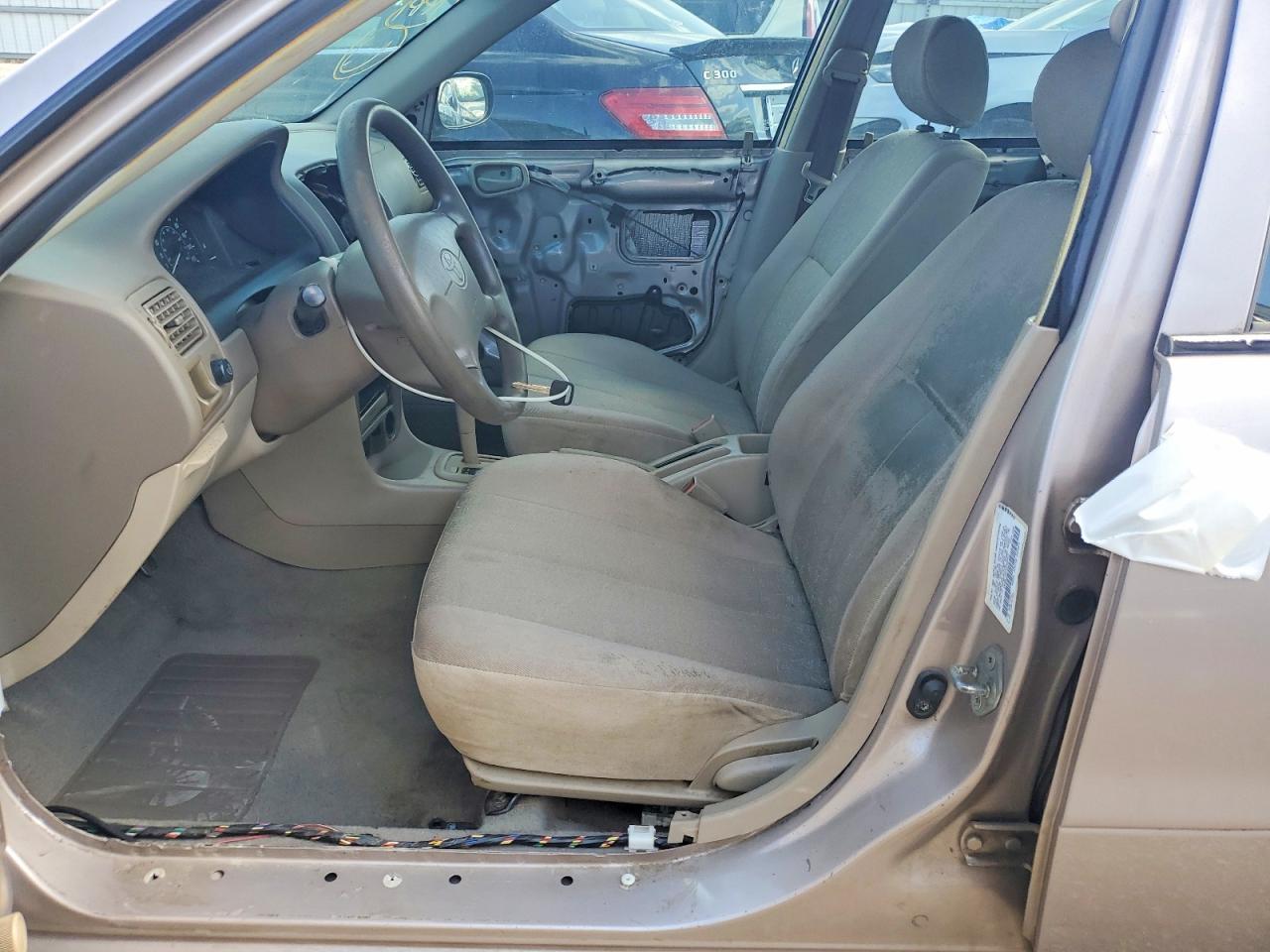 2000 TOYOTA COROLLA