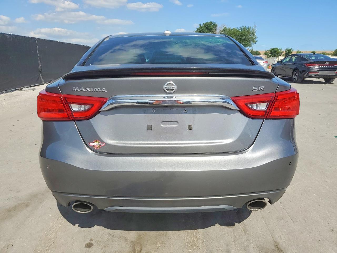 2016 NISSAN Maxima