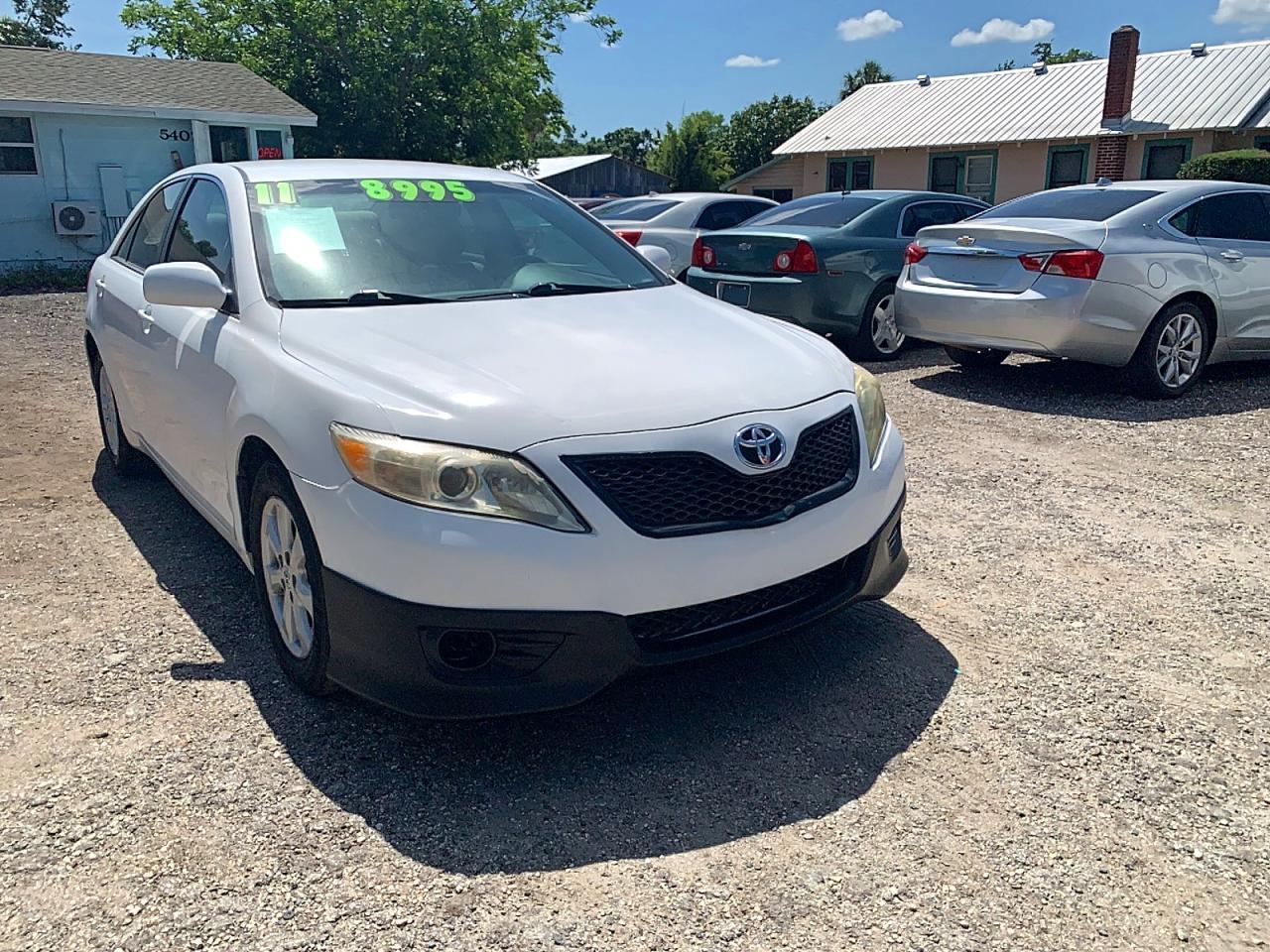 2011 TOYOTA CAMRY