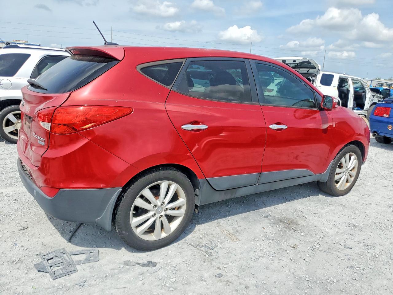2013 HYUNDAI TUCSON