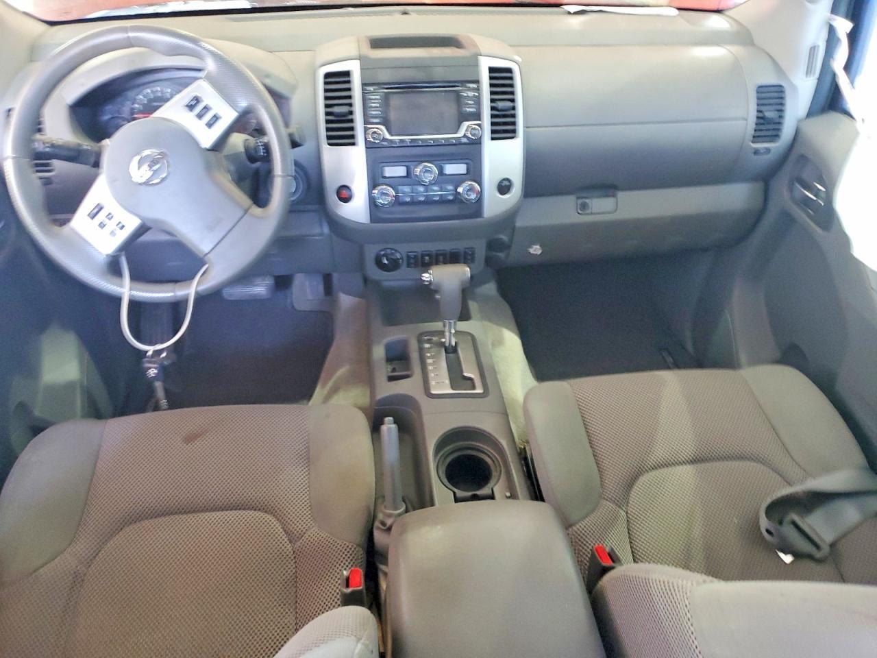 2015 NISSAN Frontier