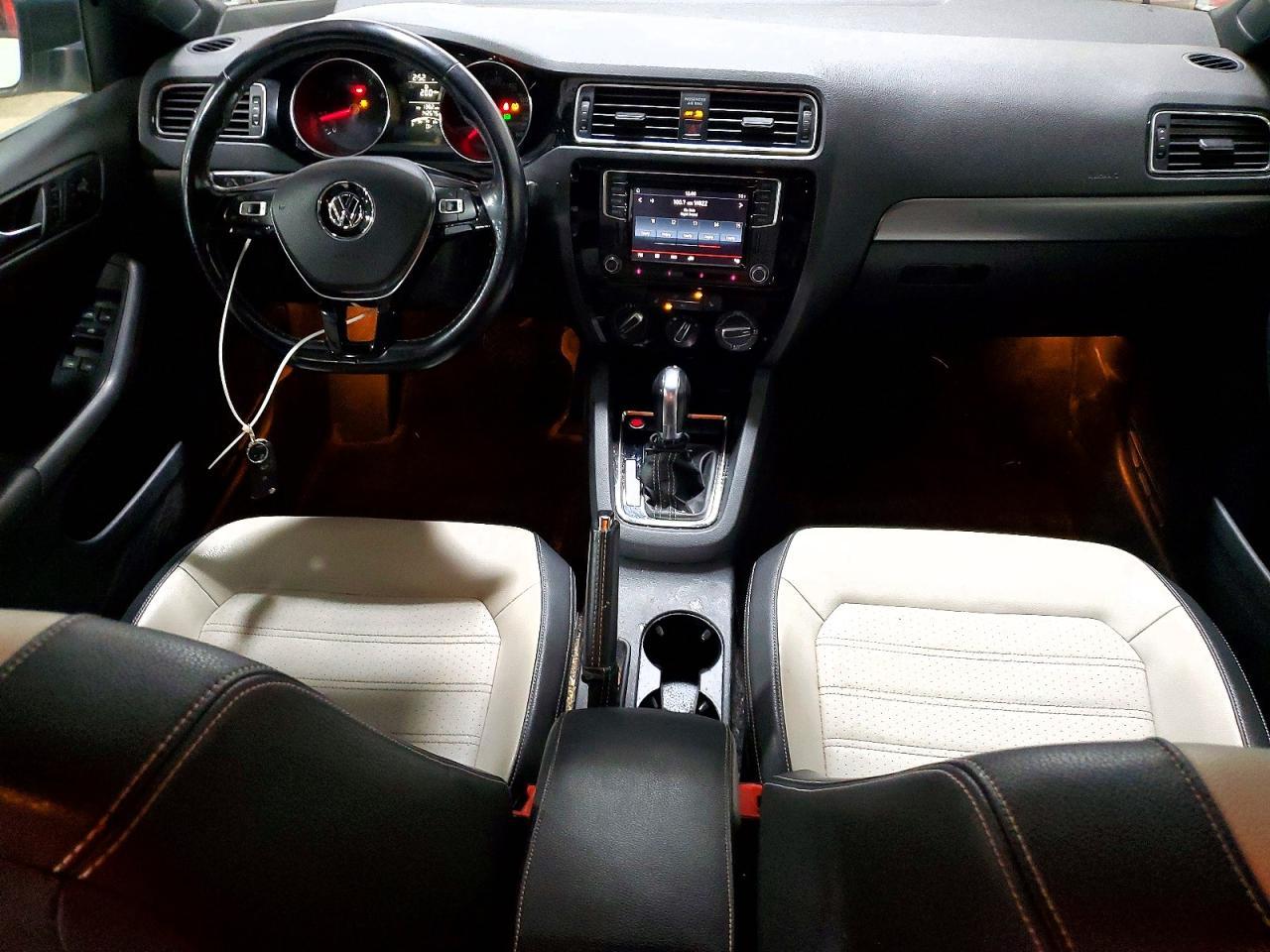 2016 VOLKSWAGEN JETTA