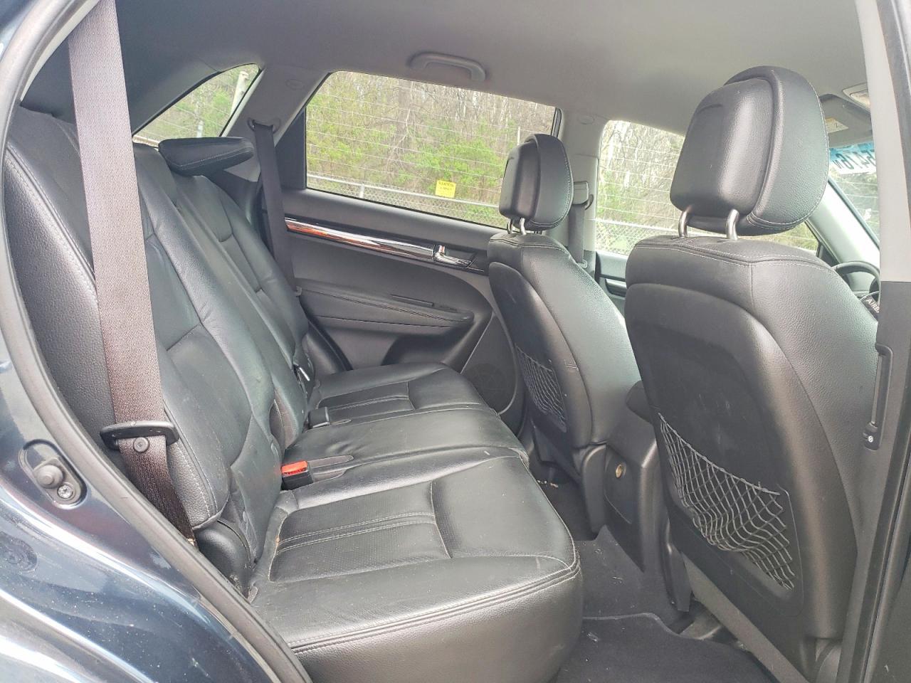 2011 KIA SORENTO