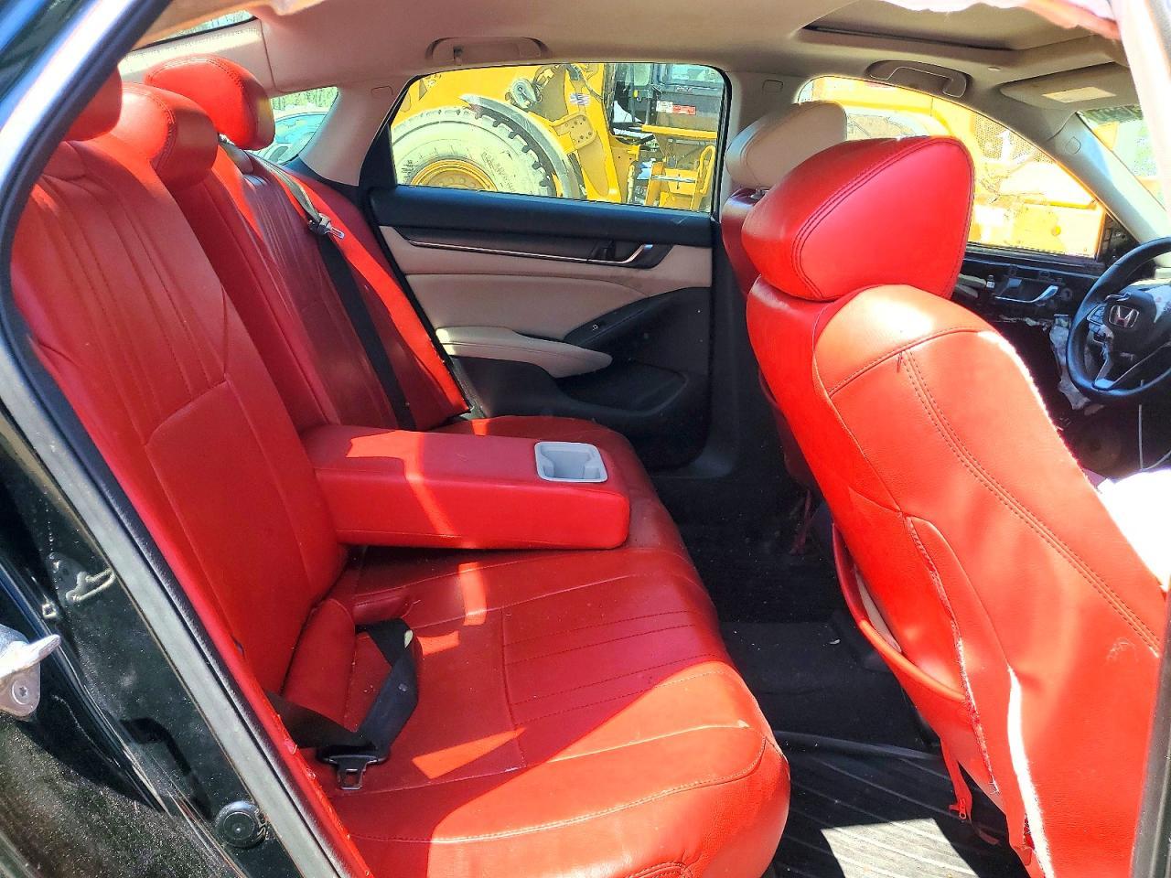 2018 HONDA ACCORD