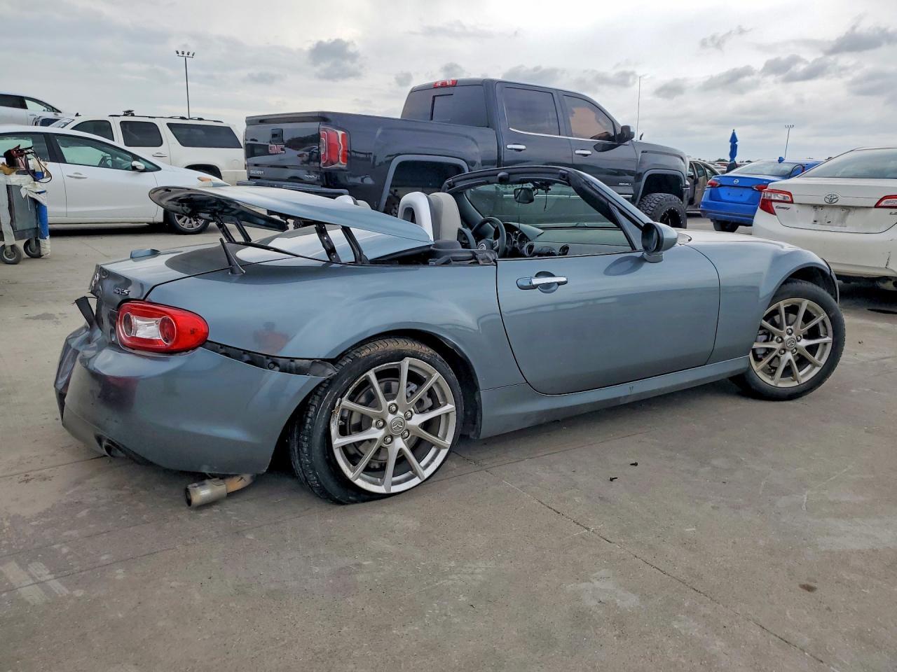 2011 MAZDA MX-5 Miata