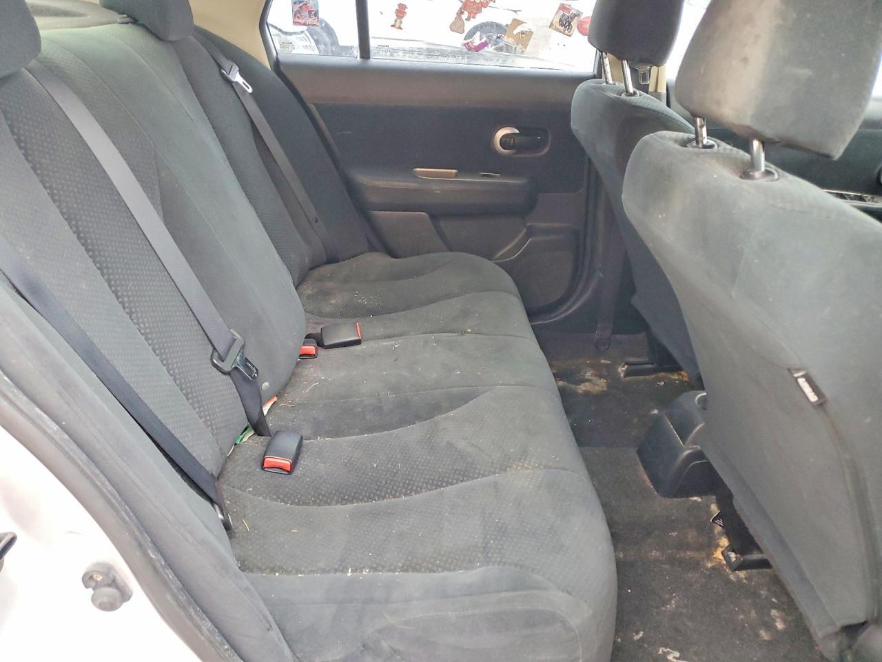 2011 NISSAN VERSA