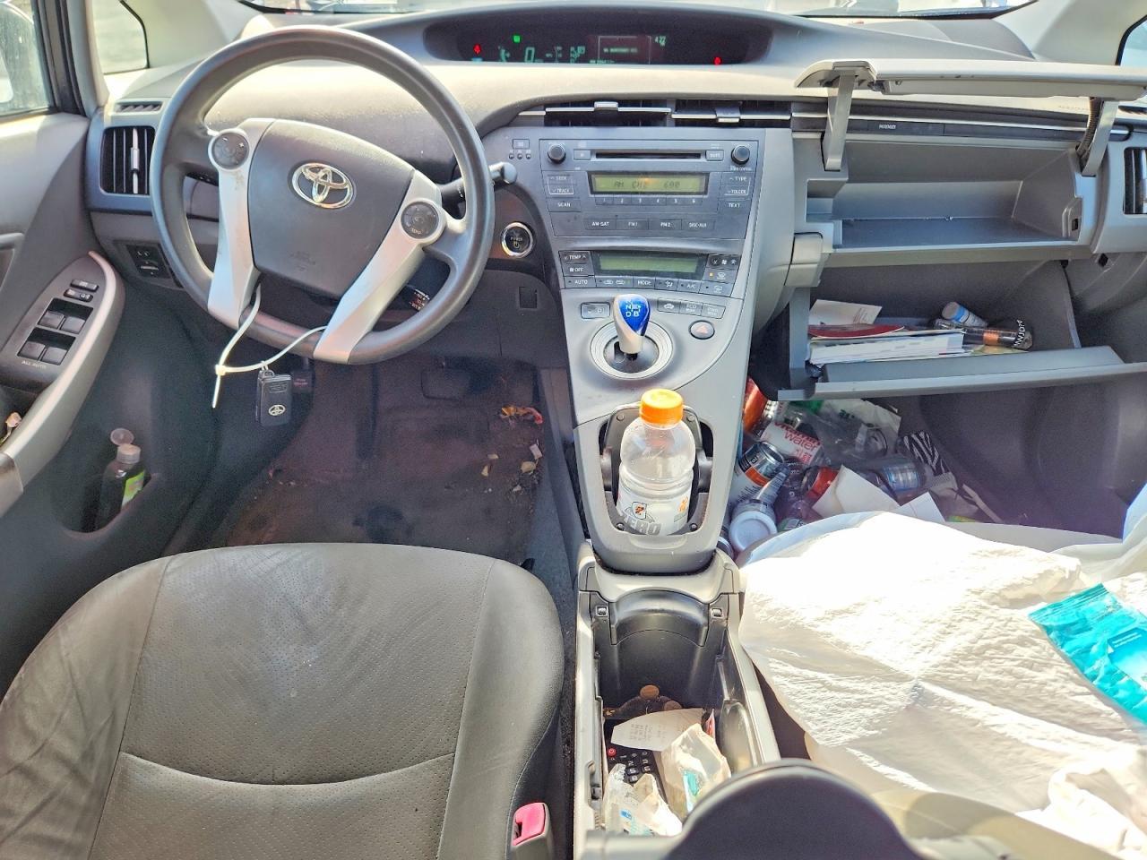 2010 TOYOTA PRIUS