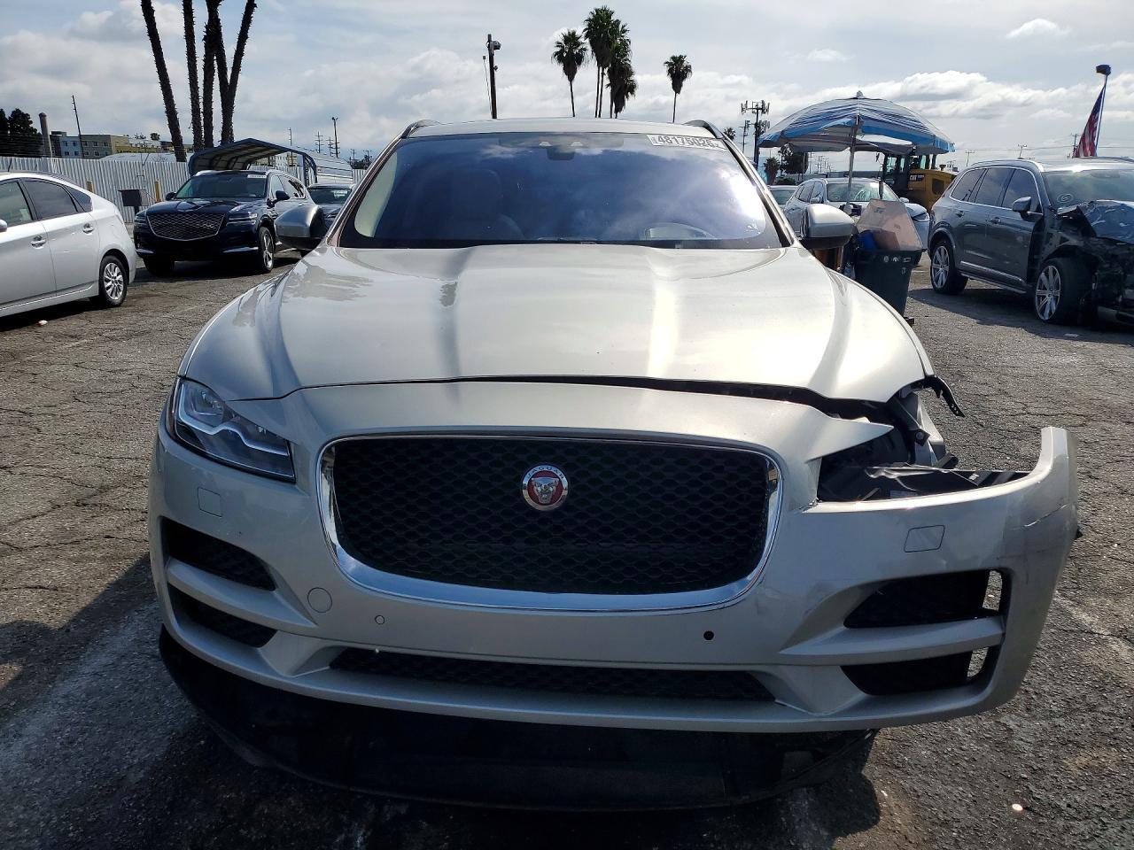 2017 JAGUAR F-Pace