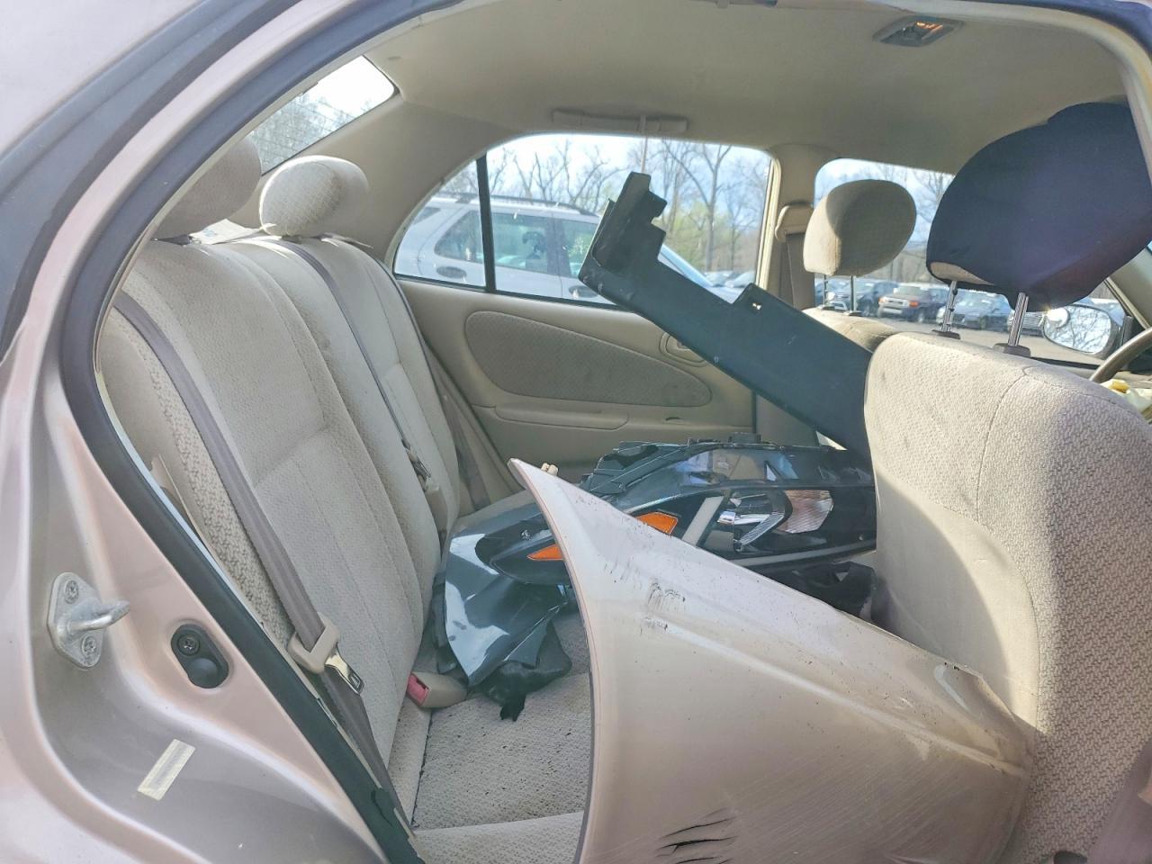 2000 TOYOTA COROLLA