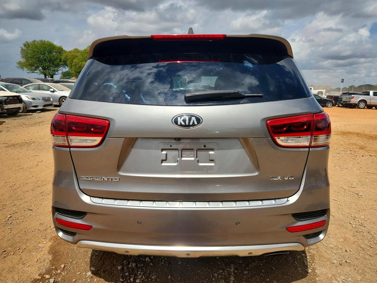 2018 KIA SORENTO
