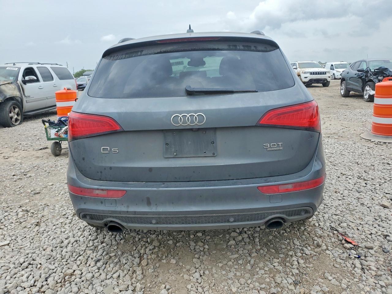 2015 AUDI Q5