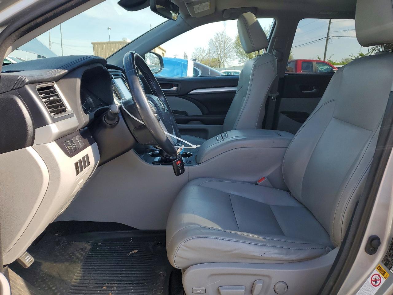 2018 TOYOTA HIGHLANDER