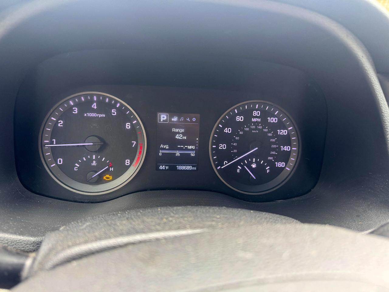 2016 HYUNDAI TUCSON