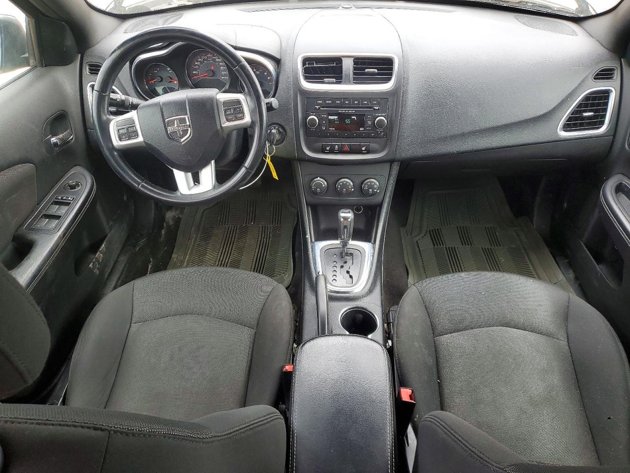 2013 DODGE Avenger
