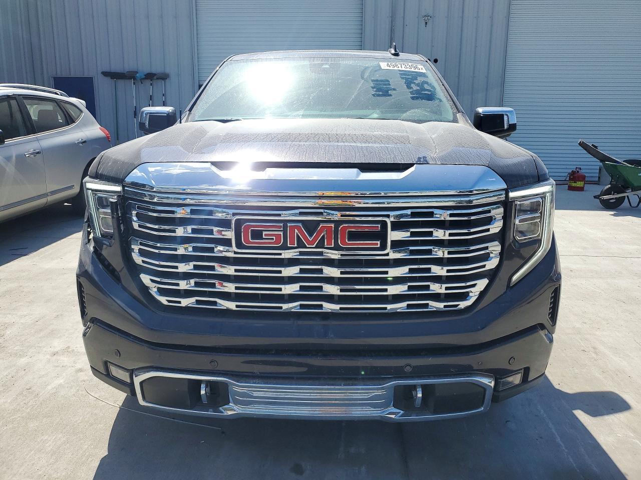2025 GMC Sierra