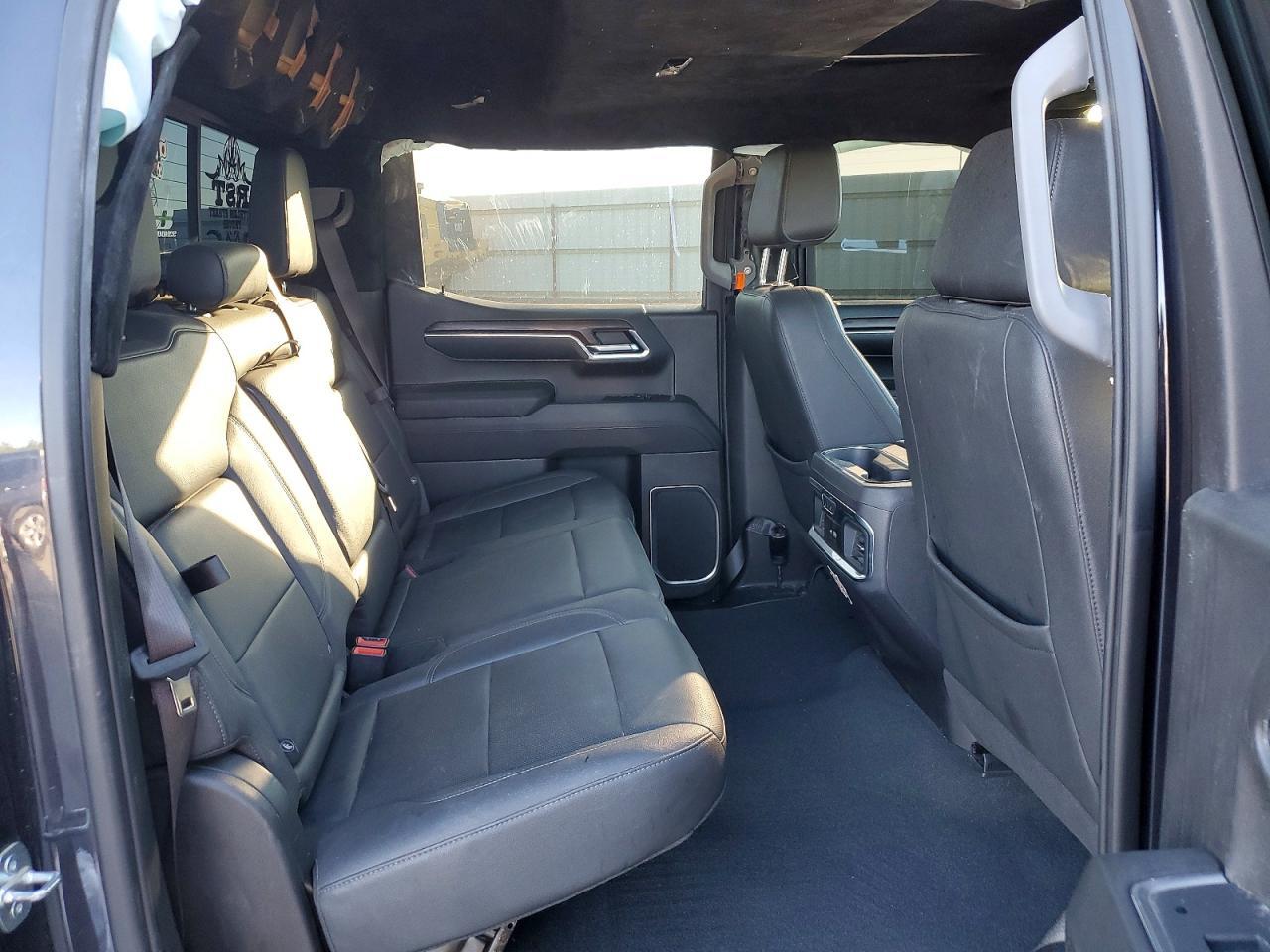 2023 GMC Sierra
