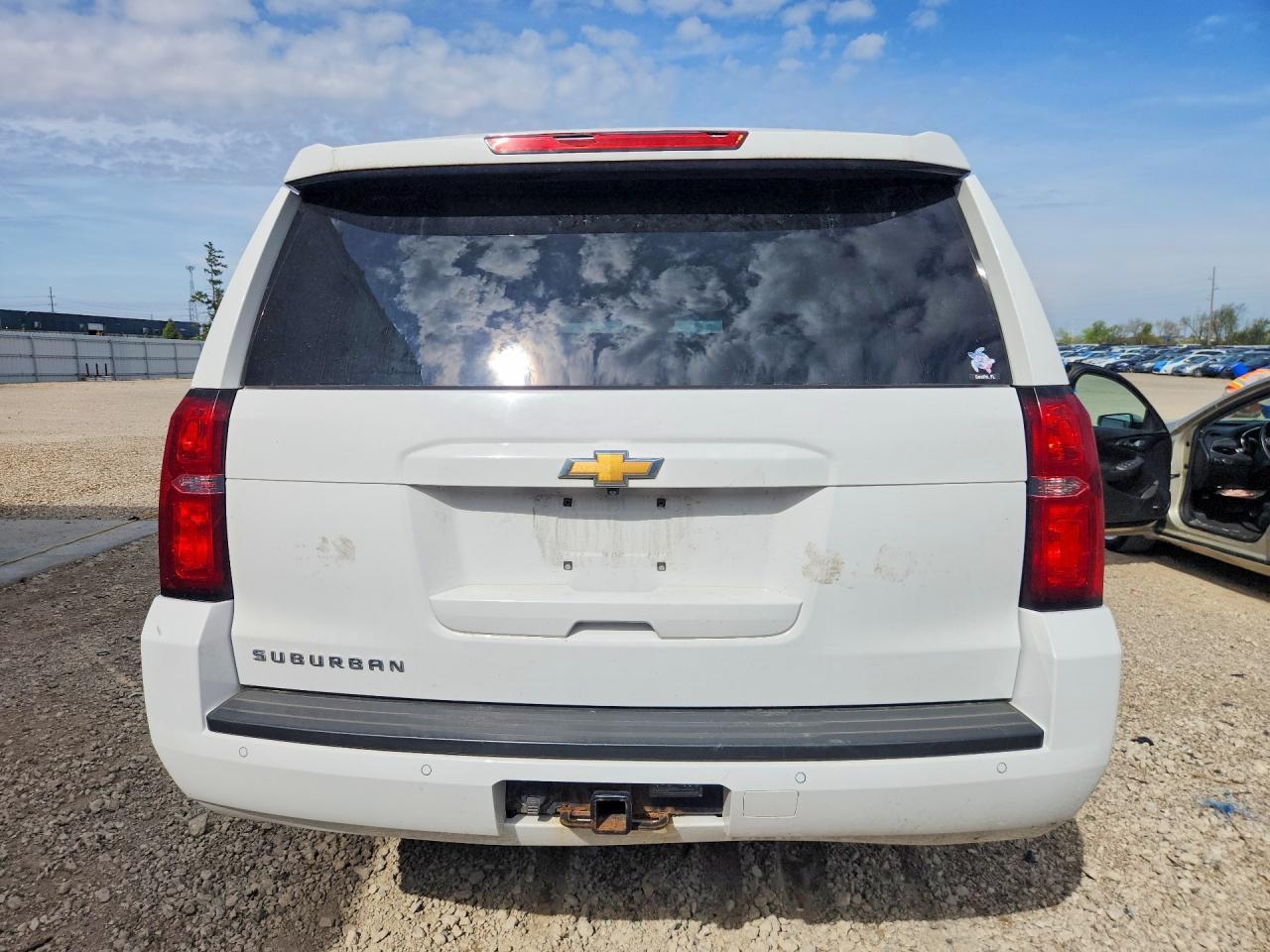 2015 CHEVROLET Suburban