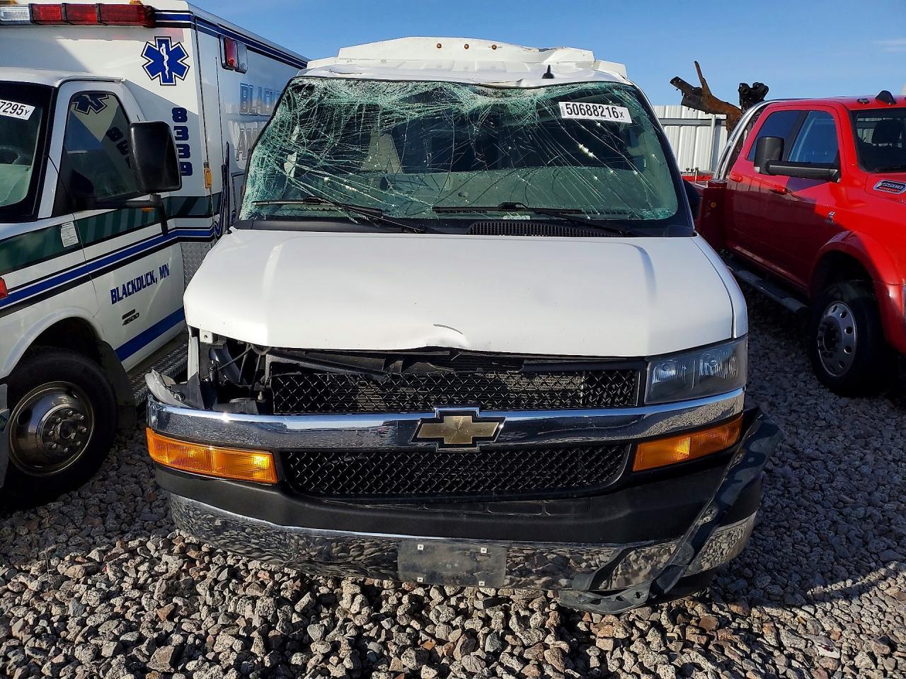 2021 CHEVROLET Express 3500