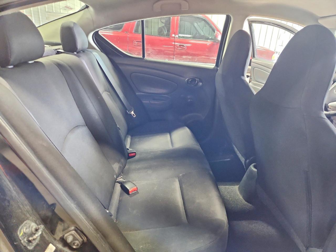 2016 NISSAN VERSA