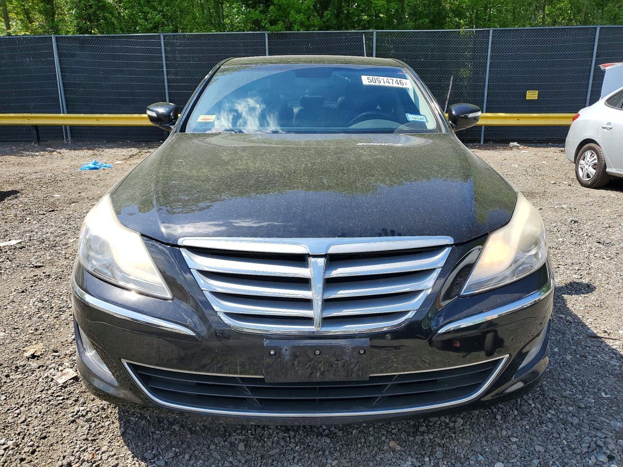 2013 HYUNDAI GENESIS