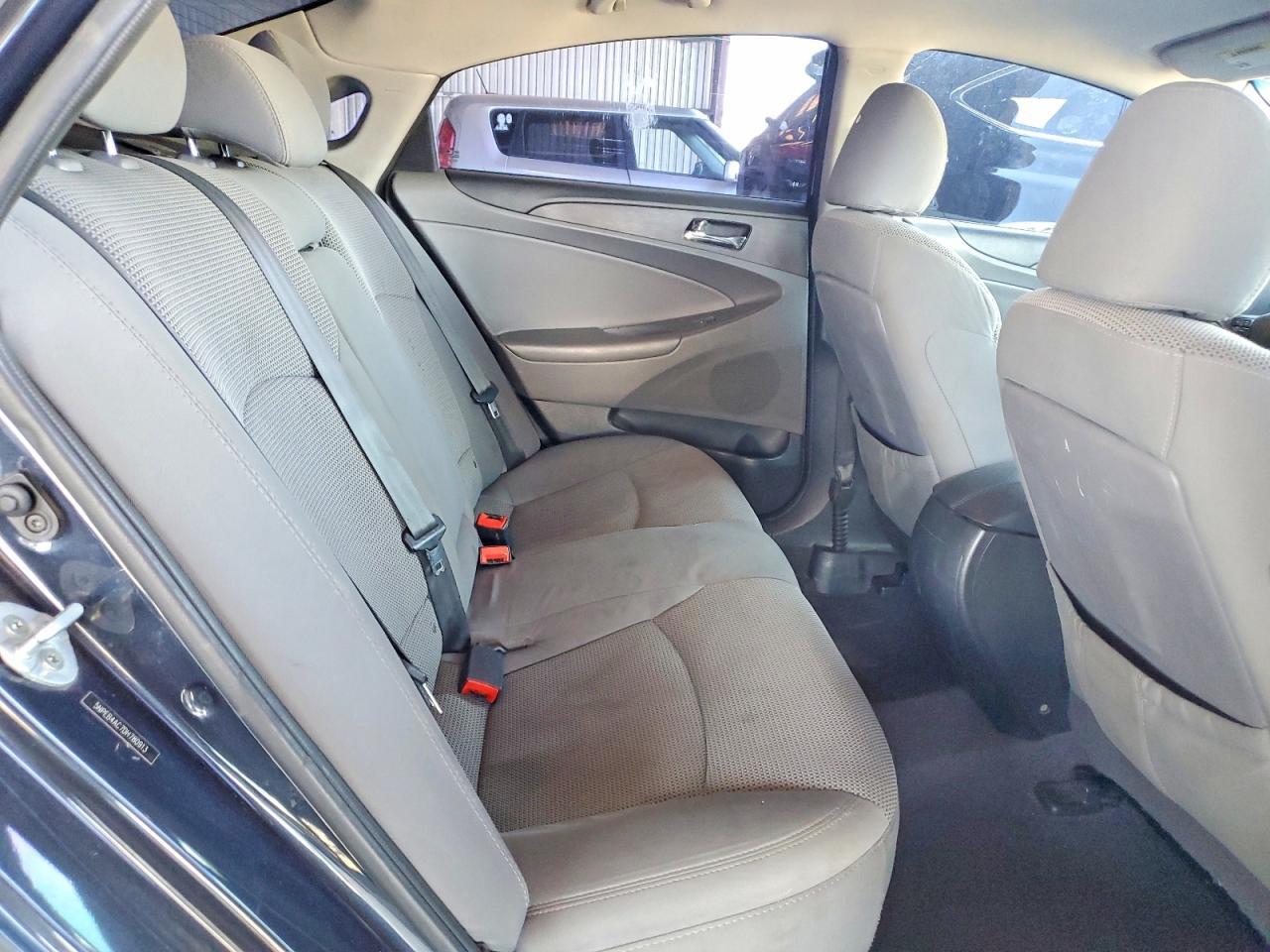 2013 HYUNDAI SONATA
