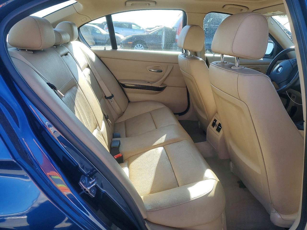 2011 BMW 3 SERIES