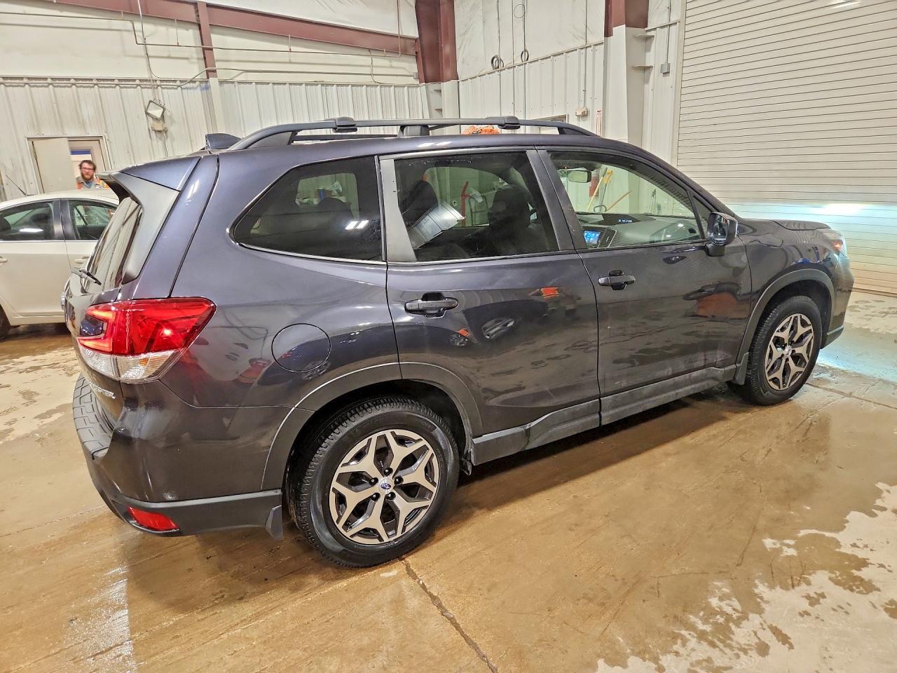 2019 SUBARU FORESTER