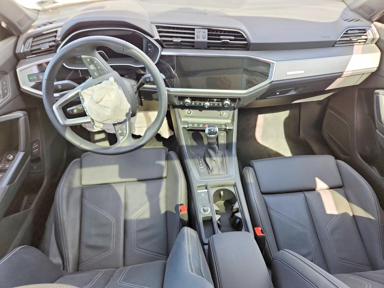 2024 AUDI Q3