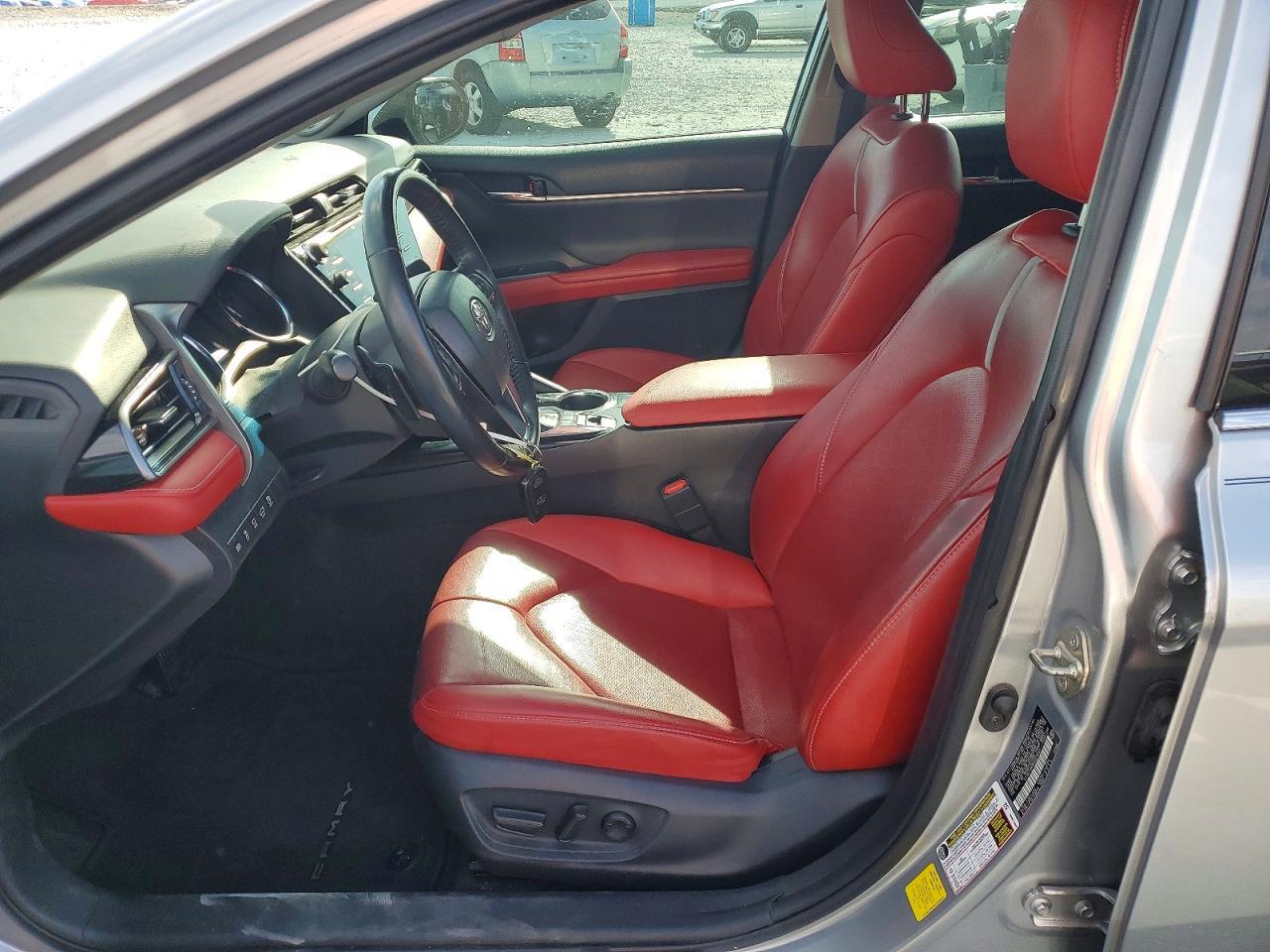 2019 TOYOTA CAMRY