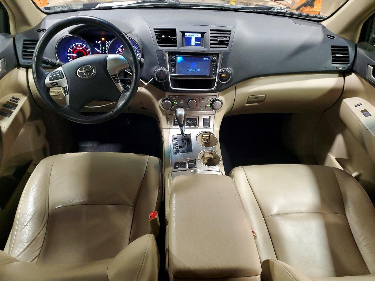 2013 TOYOTA HIGHLANDER